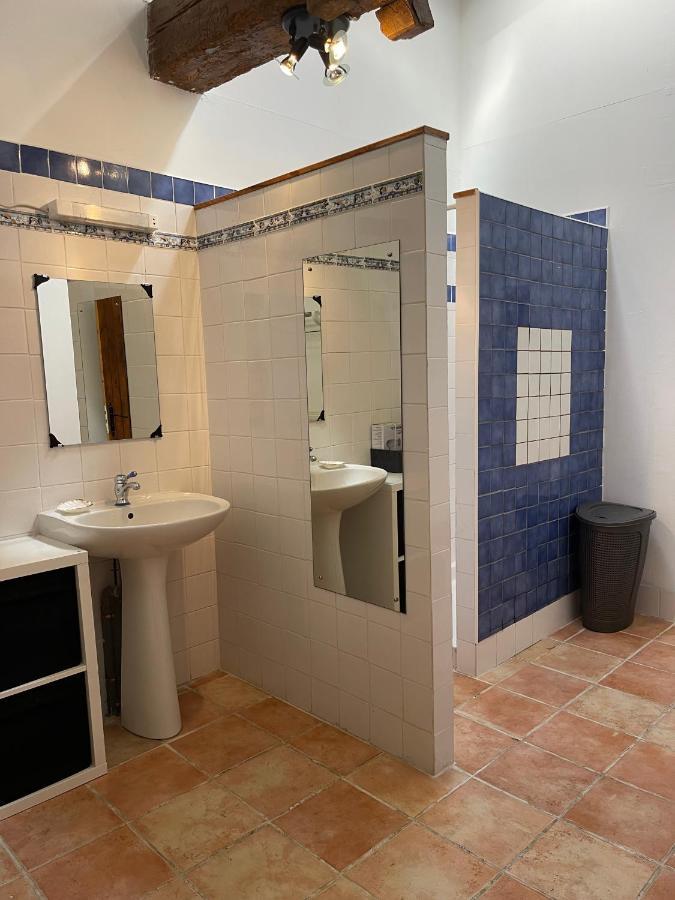Naturo-Gites Nieul-le-Virouil Room photo